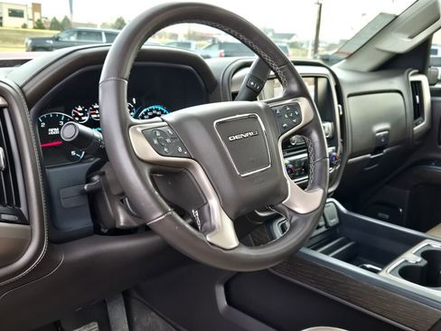 Used 2018 GMC Sierra 2500 Denali w/ Duramax Plus Package image 3