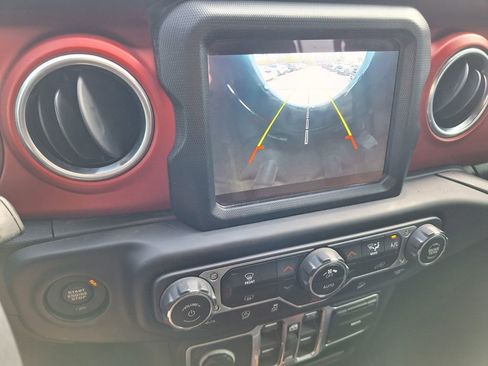 Used 2018 Jeep Wrangler Unlimited Rubicon image 20