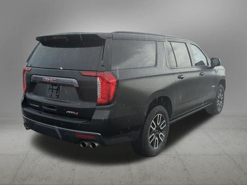 Used 2024 GMC Yukon XL AT4 w/ AT4 Premium Plus Package AWD/4WD image 6