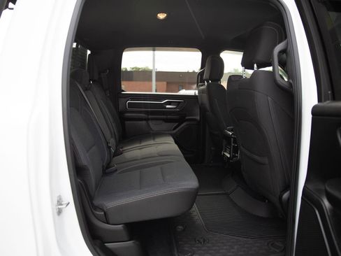Used 2019 RAM 1500 Big Horn AWD/4WD image 24