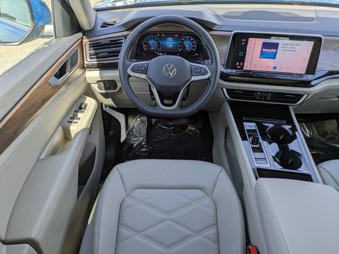 New 2026 Volkswagen Atlas SE FWD image 17
