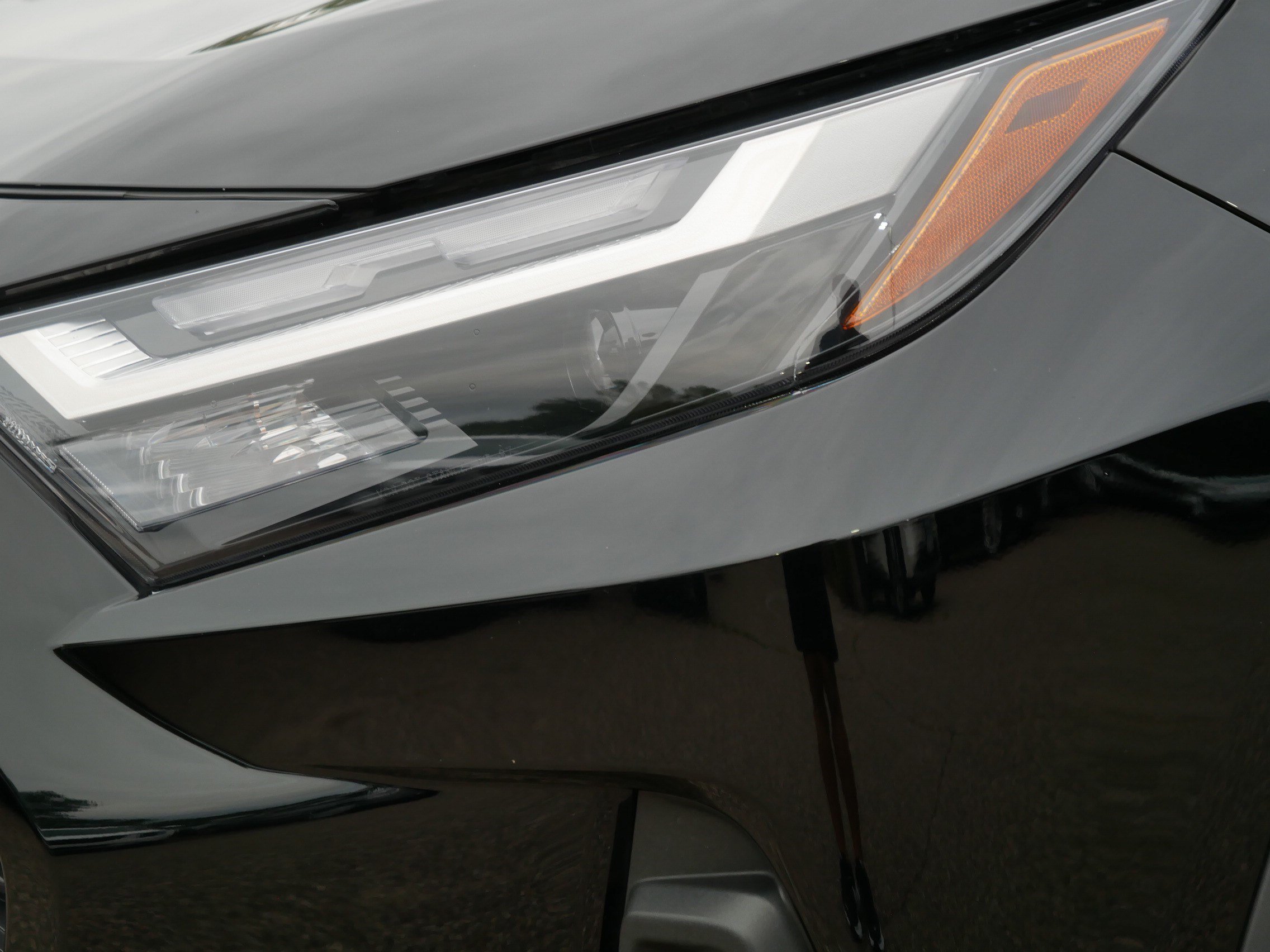 Used 2025 Toyota RAV4 XLE Premium w/ Weather Package AWD/4WD image 16