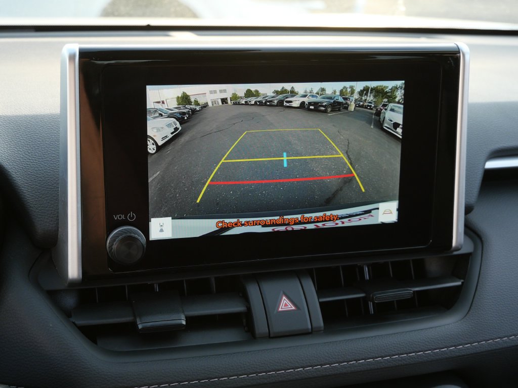 Certified 2025 Toyota RAV4 LE AWD/4WD image 18