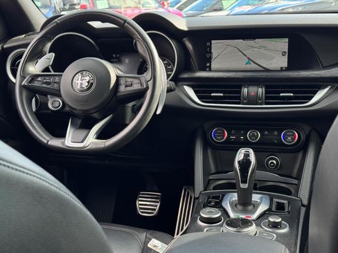 Used 2022 Alfa Romeo Stelvio Sprint image 26