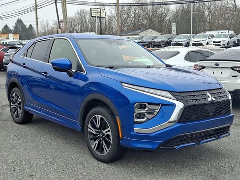Used 2024 Mitsubishi Eclipse Cross SEL image 3