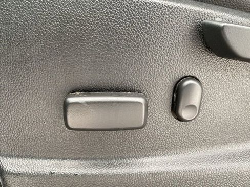 Used 2018 GMC Canyon SLT w/ Trailering Package image 18