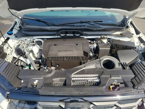 Used 2025 Honda Pilot Sport image 24