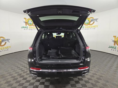 Certified 2025 Jeep Grand Cherokee Overland image 35