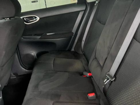 Used 2013 Nissan Sentra SR w/ Premium Pkg FWD image 6