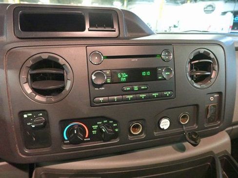 Used 2010 Ford E-350 and Econoline 350 Super Duty image 15