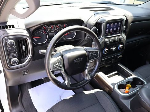 Used 2019 Chevrolet Silverado 1500 LT Trail Boss AWD/4WD image 26