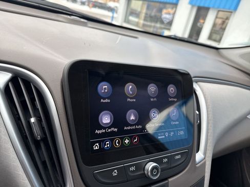 Used 2024 Chevrolet Malibu LT image 25