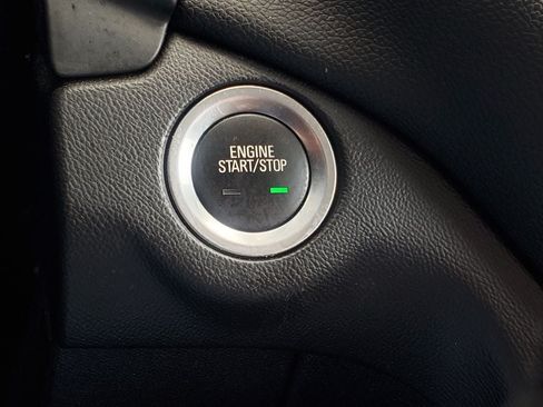 Used 2019 Chevrolet Equinox LT w/ Driver Convenience Package FWD image 15