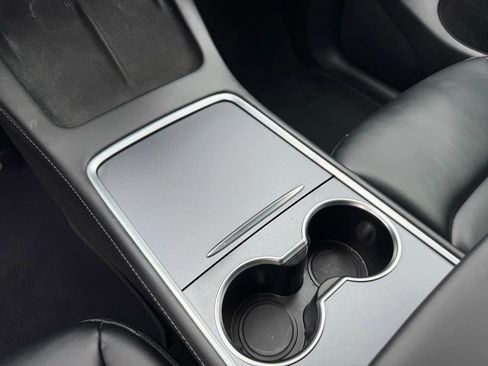 Used 2023 Tesla Model Y Long Range image 24