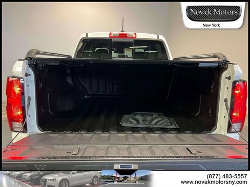 Used 2023 Chevrolet Colorado LT AWD/4WD image 12