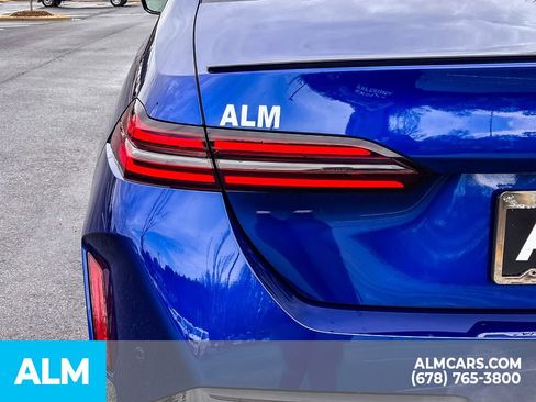 Used 2026 BMW M5 w/ Executive Package image 10