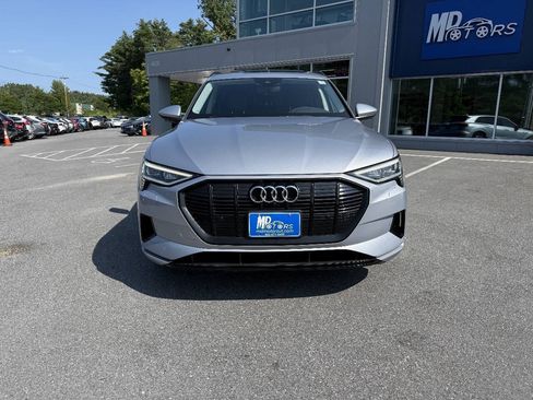 Used 2021 Audi e-tron Premium w/ Convenience Plus Package AWD/4WD image 3