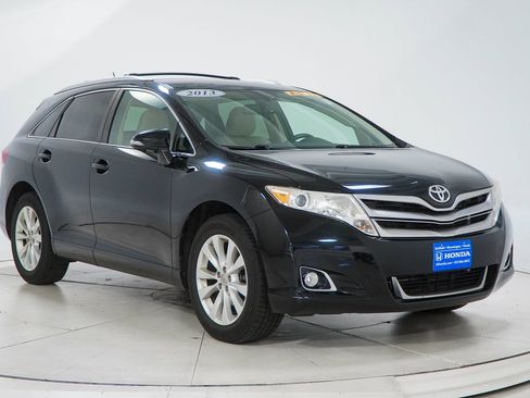 Used 2013 Toyota Venza LE FWD image 14