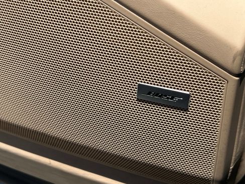 Certified 2024 Porsche Cayenne Coupe AWD/4WD image 31