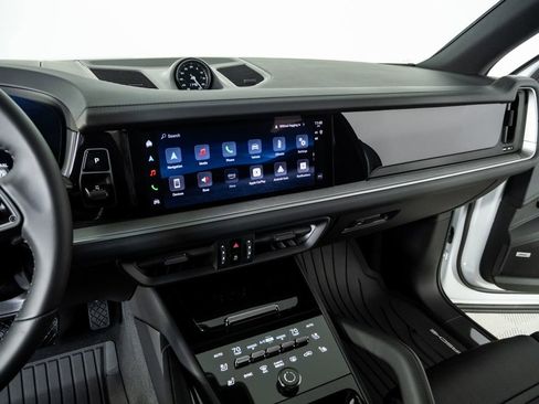 New 2026 Porsche Cayenne AWD/4WD image 13