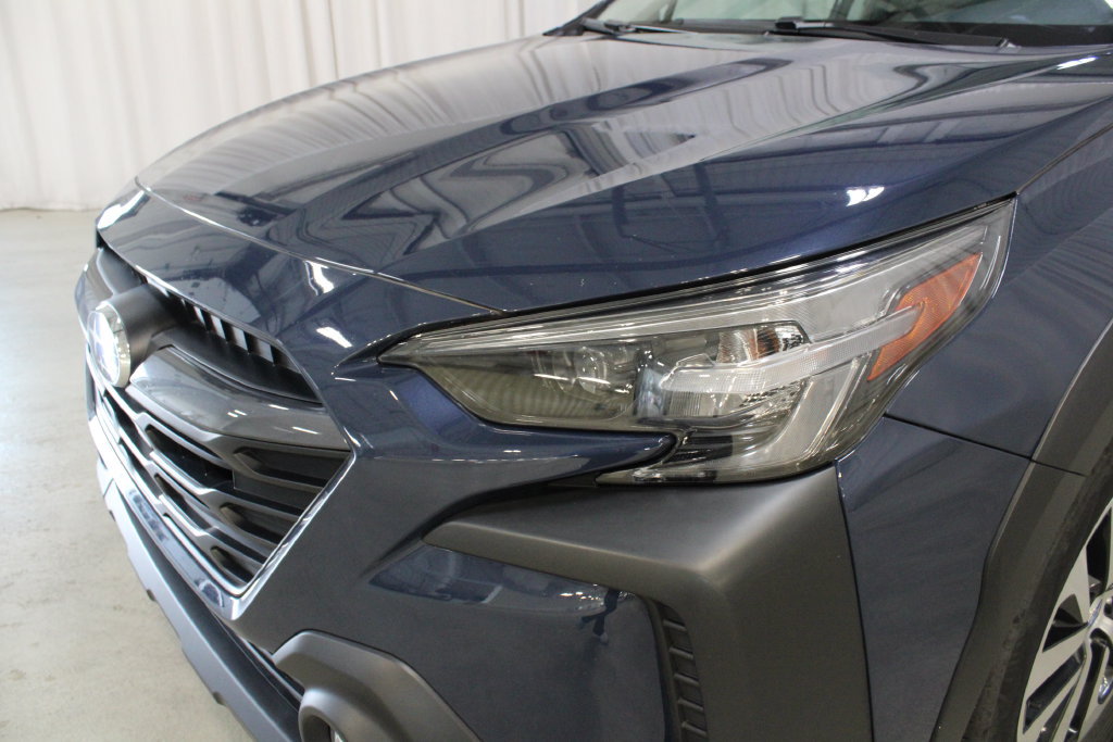 Used 2024 Subaru Outback Premium AWD/4WD image 34