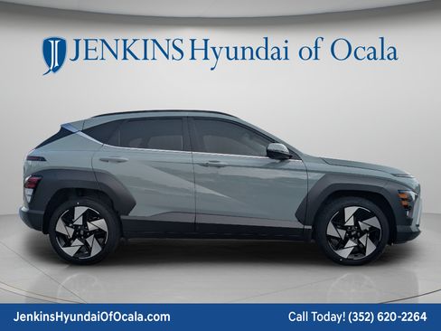 New 2026 Hyundai Elantra Hybrid FWD image 2