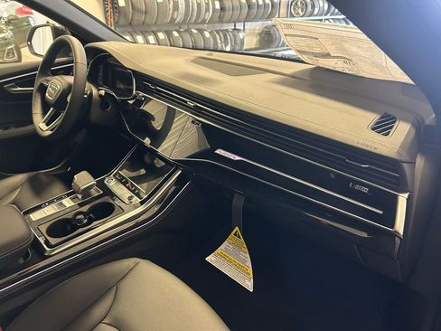 New 2026 Audi Q8 Premium Plus image 24