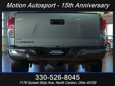 Used 2012 Toyota Tundra 4x4 CrewMax image 9