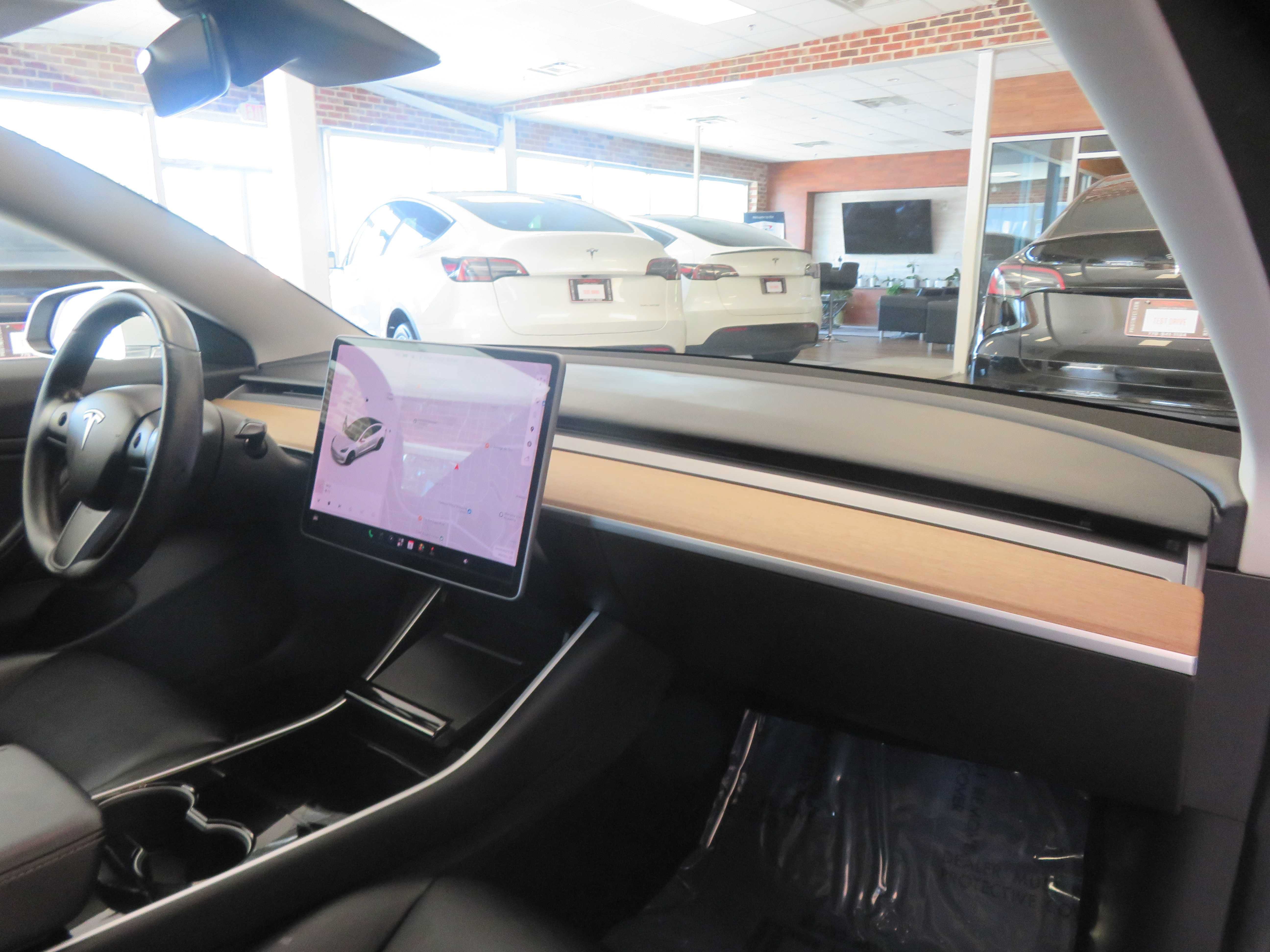 Used 2018 Tesla Model 3 Long Range AWD/4WD image 29
