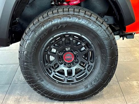 Used 2023 Toyota Tacoma TRD Pro AWD/4WD image 45