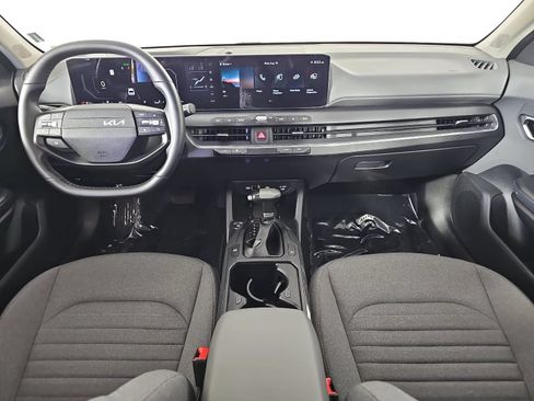 Used 2025 Kia K4 EX FWD image 11