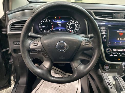 Used 2019 Nissan Murano SV image 21
