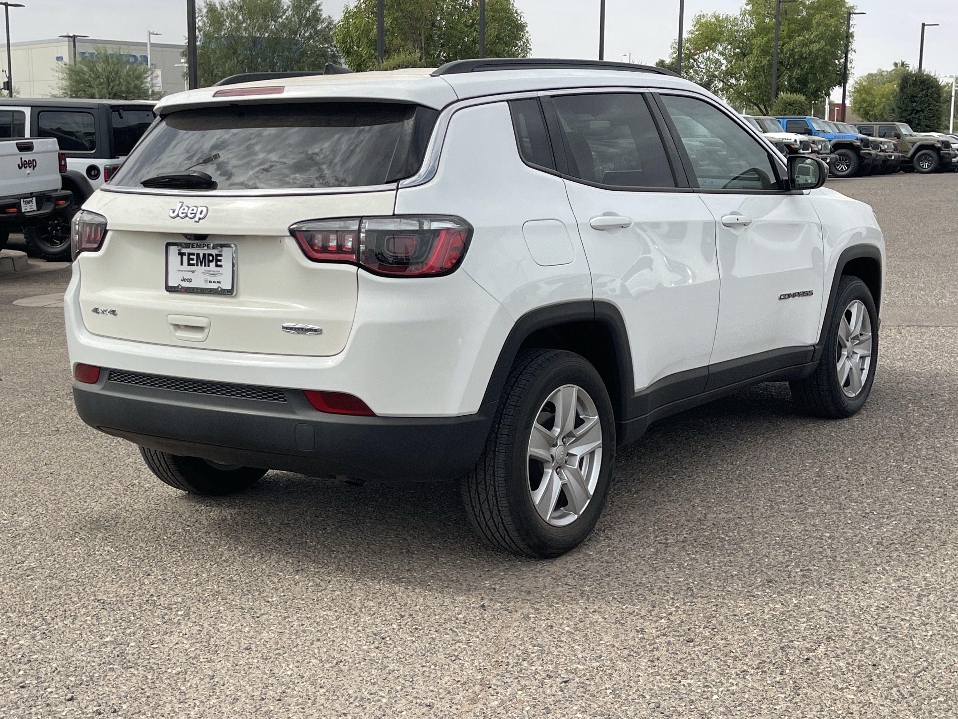 Certified 2022 Jeep Compass Latitude w/ Convenience Group AWD/4WD image 5