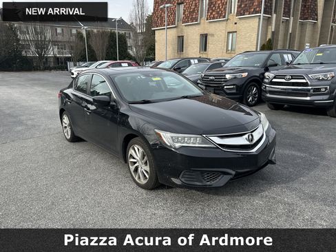 Used 2018 Acura ILX image 1