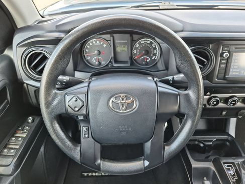 Used 2017 Toyota Tacoma SR RWD image 22