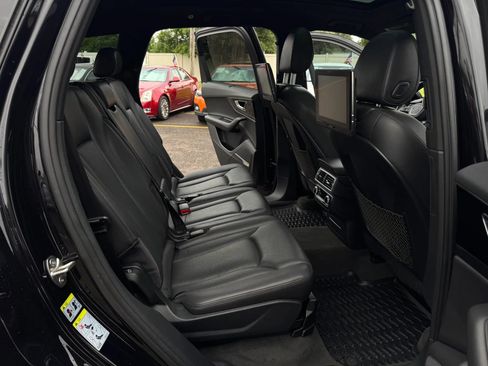 Used 2017 Audi Q7 3.0T Prestige AWD/4WD image 28