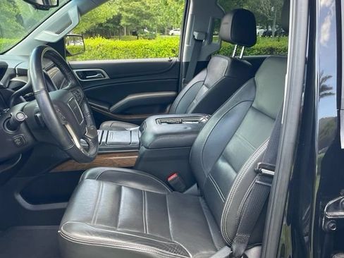 Used 2019 GMC Yukon Denali w/ Denali Ultimate Package RWD image 5