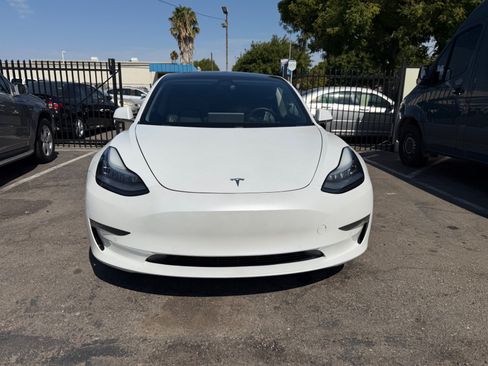 Used 2020 Tesla Model 3 RWD image 2