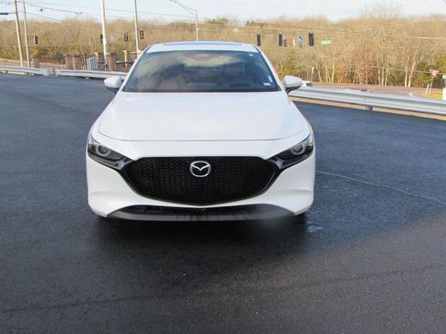 Used 2025 MAZDA MAZDA3 2.5 S Hatchback w/ Premium Pkg image 2