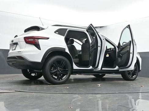 New 2026 Chevrolet Trax ACTIV FWD image 71