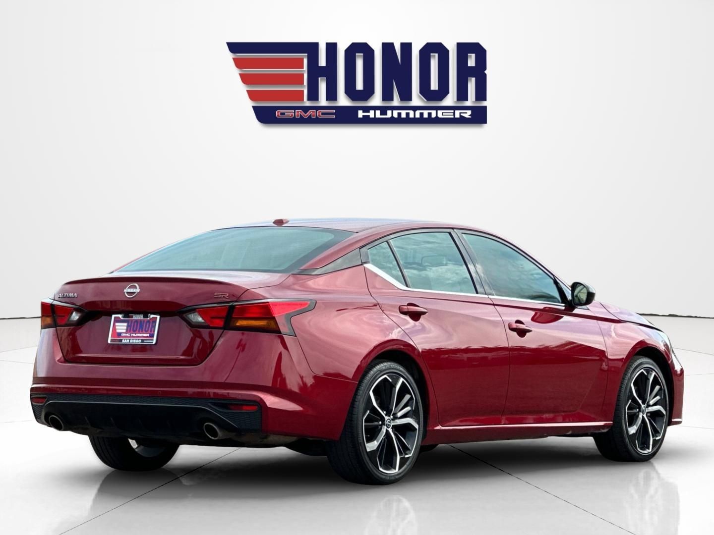 Used 2024 Nissan Altima 2.5 SR FWD image 4