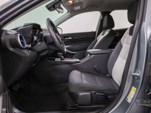 Used 2024 Chevrolet Trax LS image 20