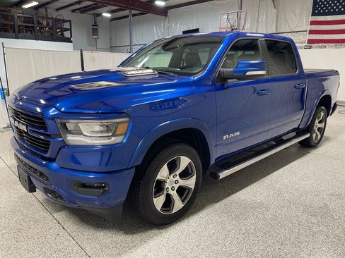 Used 2019 RAM 1500 Laramie w/ Sport Appearance Package AWD/4WD image 4