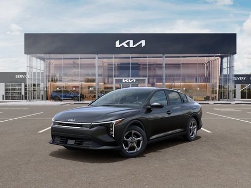 New 2026 Kia K4 FWD image 1