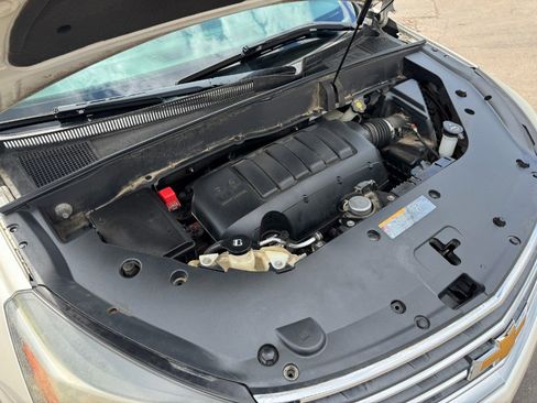 Used 2014 Chevrolet Traverse LT FWD image 26