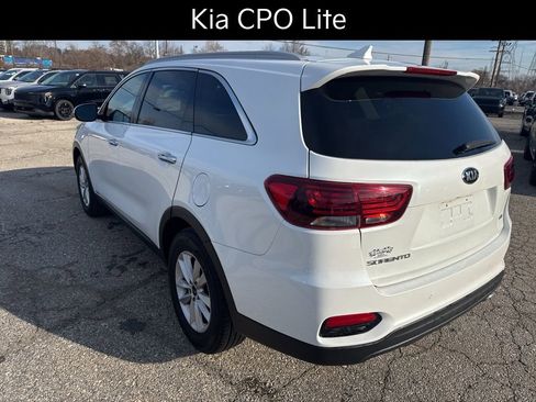 Certified 2019 Kia Sorento LX w/ LX Convenience Package image 8