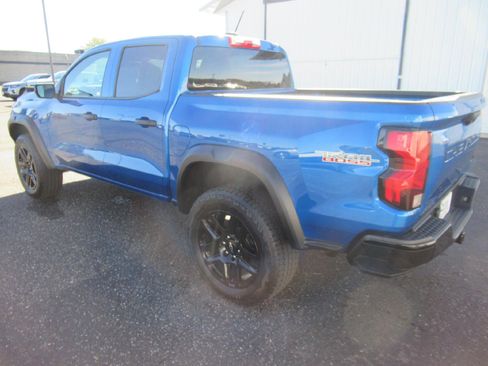Used 2023 Chevrolet Colorado Trail Boss image 7
