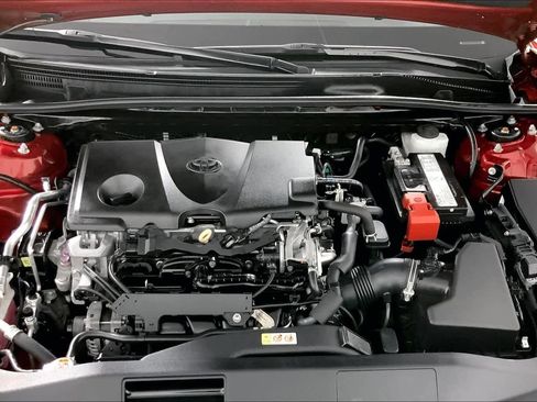 Used 2019 Toyota Camry LE image 30