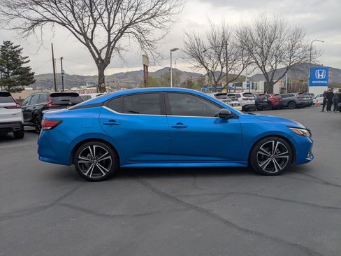 Used 2020 Nissan Sentra SR w/ Premium Package image 2