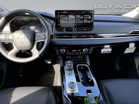 New 2026 Mitsubishi Outlander ES AWD/4WD image 5